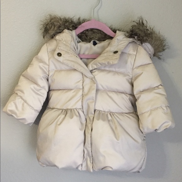 gap gold puffer jacket